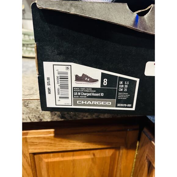 Under Armour Charged Assert 10 running shoes Sz 8 NWOT 3026179-001 Black - Picture 8 of 9